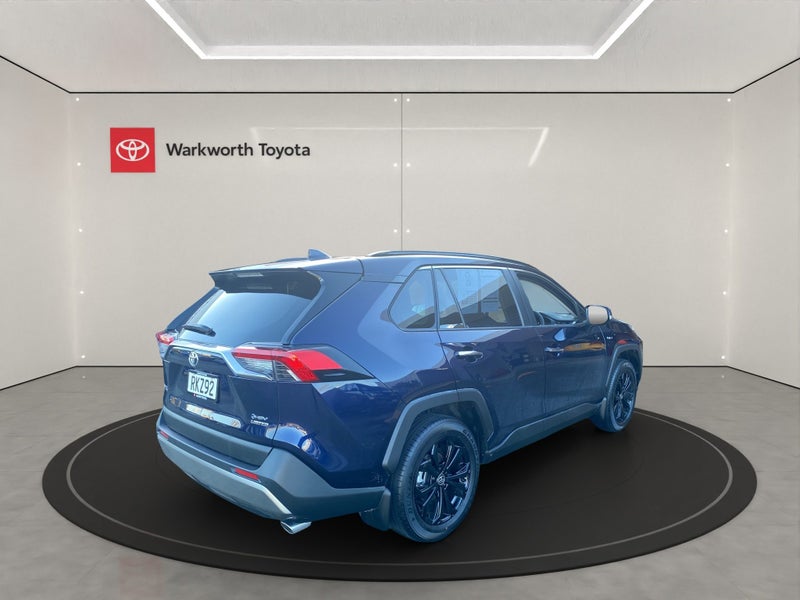 2025 Toyota RAV4 Limited 2.5P HV ECVT AWD SUV/5... image 4