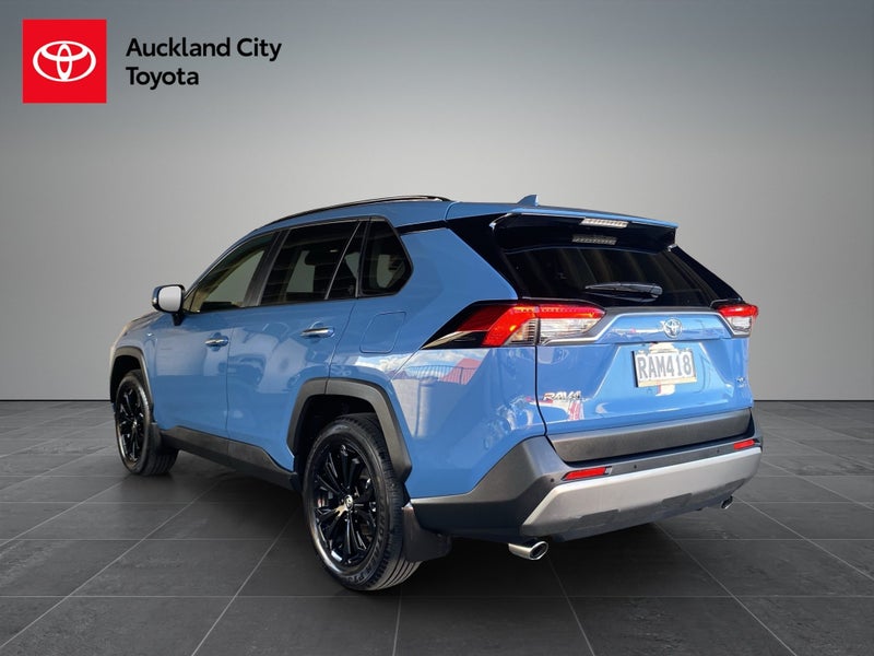 2025 Toyota RAV4 Limited 2.5P HV ECVT AWD SUV/5... image 5