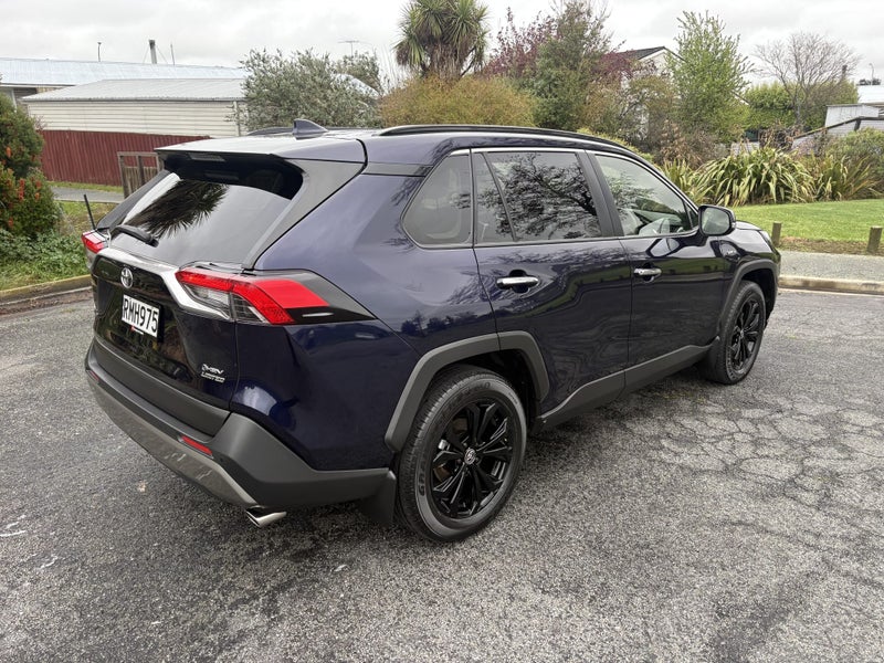 2025 Toyota RAV4 Limited 2.5P HV ECVT AWD SUV/5... image 5