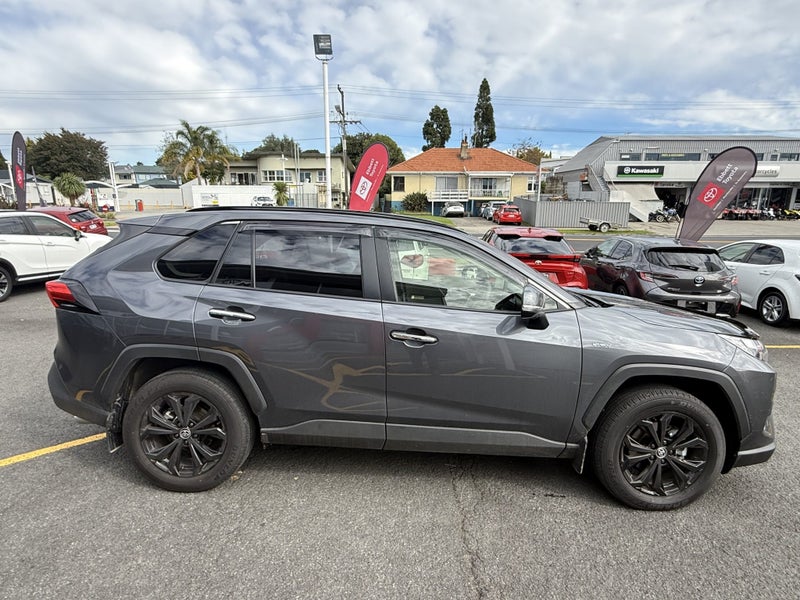 2025 Toyota RAV4 Limited 2.5P HV ECVT AWD SUV/5... image 5