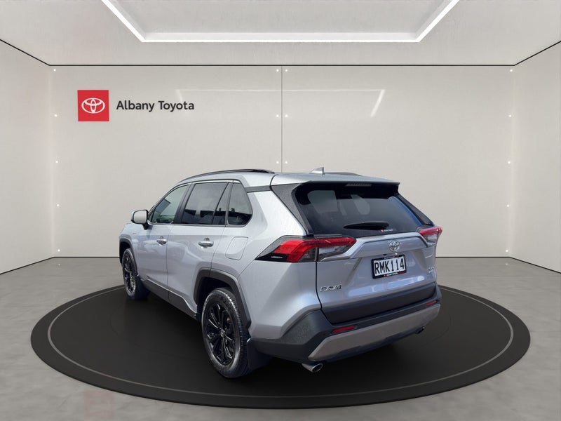2025 Toyota RAV4 Limited 2.5P HV ECVT AWD SUV/5... image 5