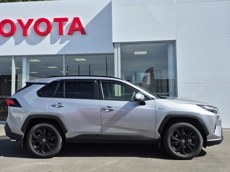 2025 Toyota RAV4 Limited 2.5P HYBRID 4WD Auto image 2