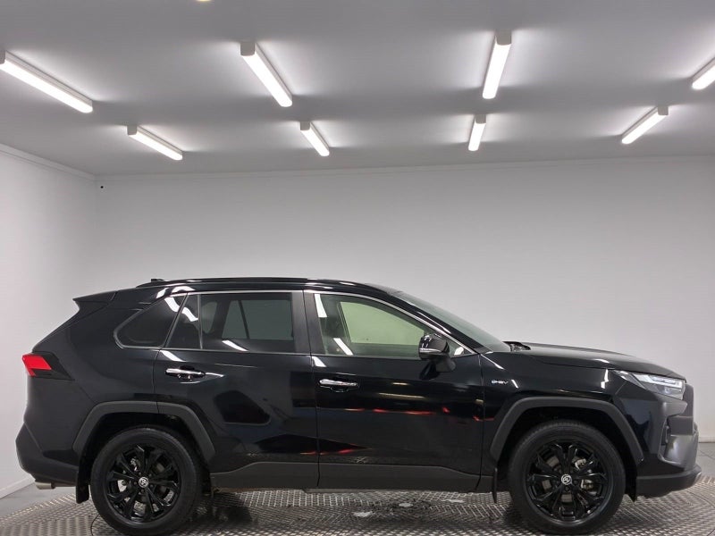 2025 Toyota RAV4 Limited 2.5P Hybrid image 2