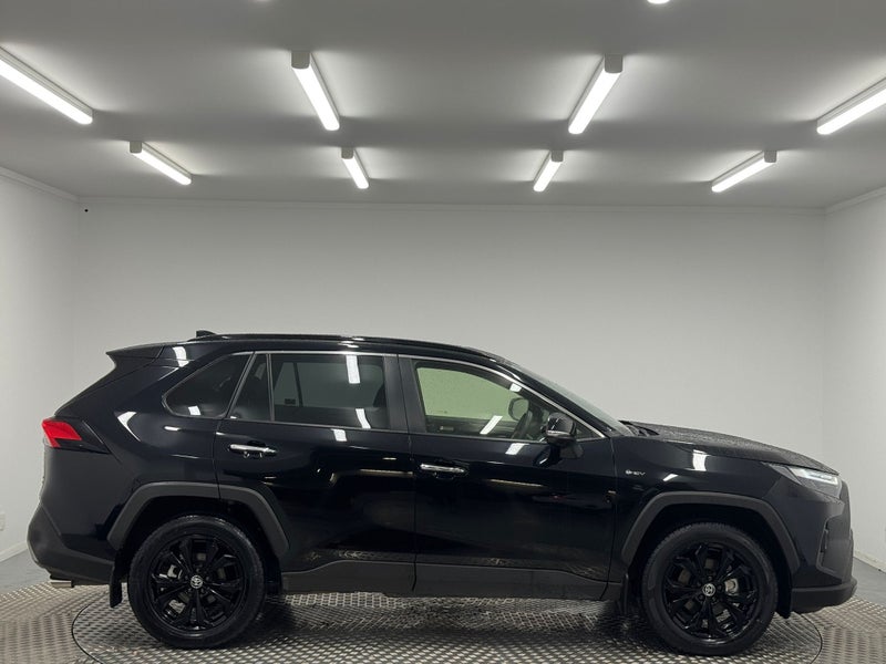 2025 Toyota RAV4 Limited 2.5P HYBRID AWD image 2
