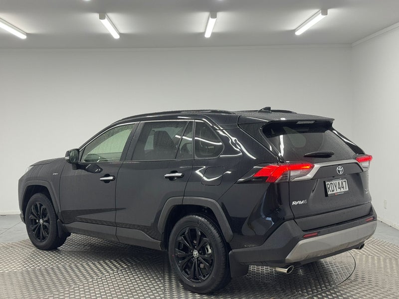 2025 Toyota RAV4 Limited 2.5P HYBRID AWD image 5