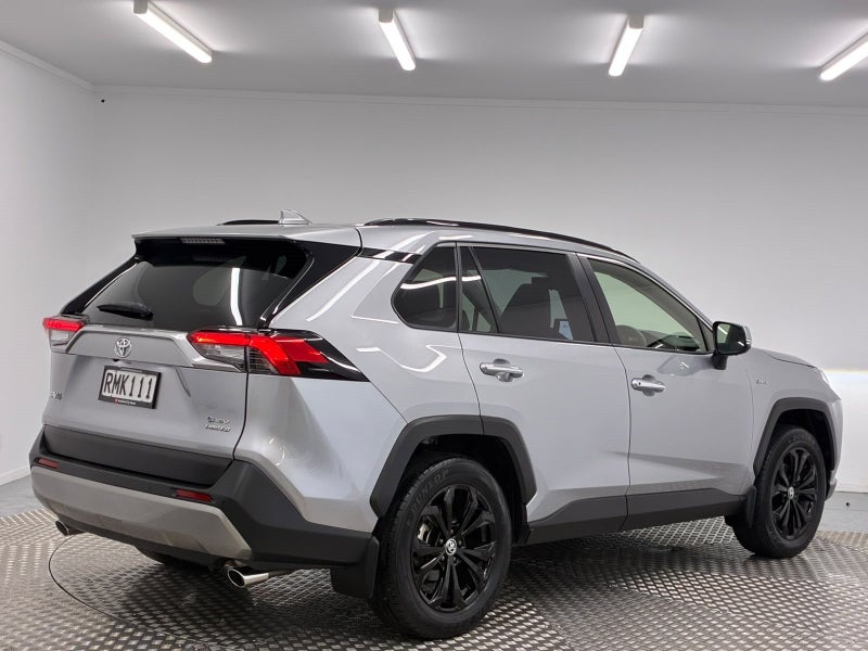 2025 Toyota RAV4 Limited 2.5P HYBRID AWD image 3
