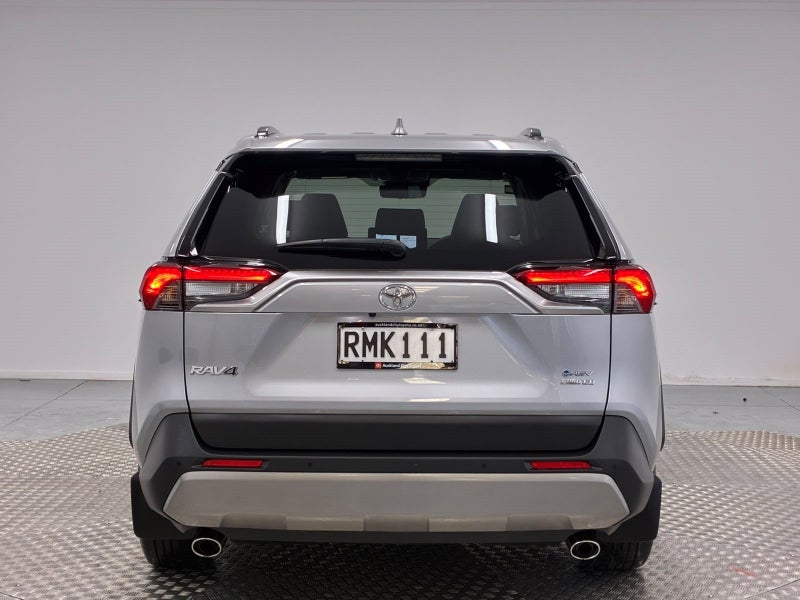 2025 Toyota RAV4 Limited 2.5P HYBRID AWD image 4