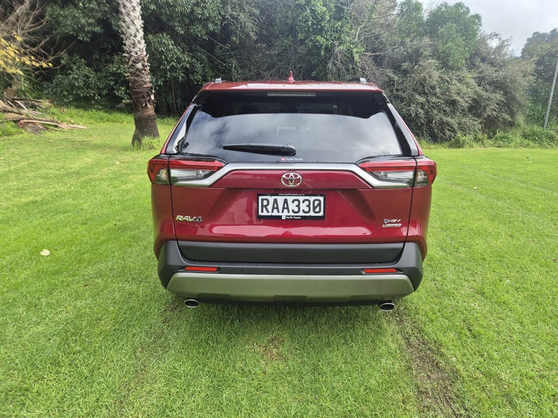 2025 Toyota RAV4 Limited 2.5P Hybrid AWD image 5