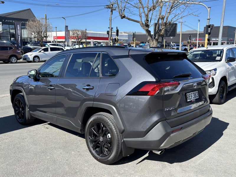 2025 Toyota RAV4 Limited 2.5P Hybrid AWD image 3