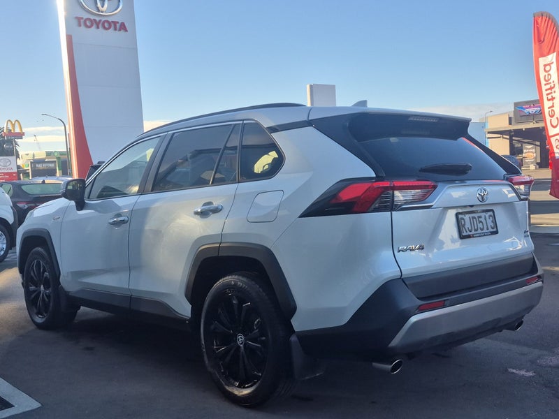 2025 Toyota RAV4 Limited 2.5P HYBRID AWD Auto image 5
