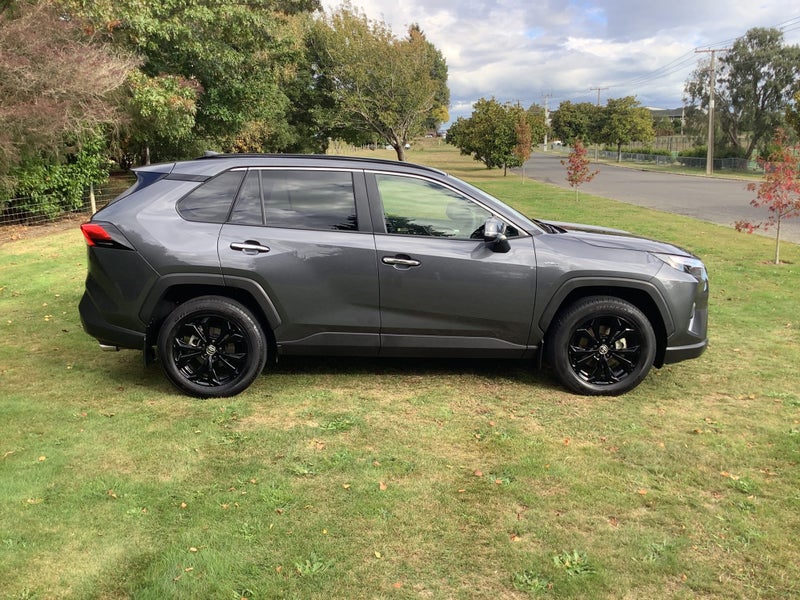 2025 Toyota RAV4 Limited 2.5P Hybrid Electric V... image 4