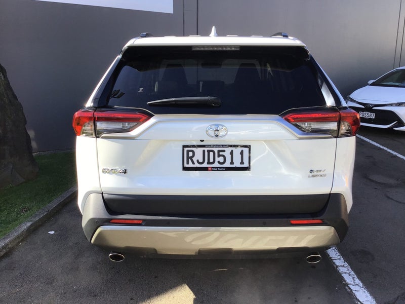2025 Toyota RAV4 Limited 2.5P Hybrid NZ New image 3