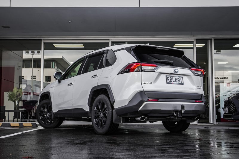 2025 Toyota RAV4 Limited 2.5Ph/4Wd/Hd image 3