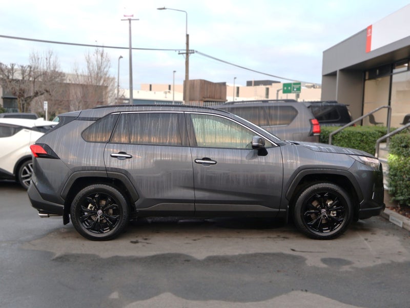 2025 Toyota RAV4 Limited HYBRID AWD/4WD, Leather image 4