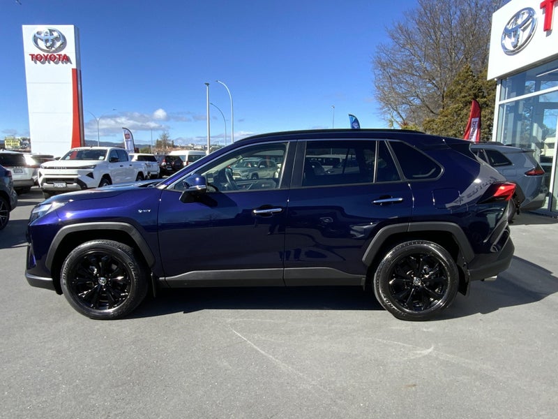 2025 Toyota RAV4 Limited Kiwi new Hybrid & Cert... image 4