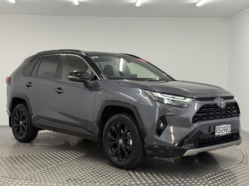 2025 Toyota RAV4 XSE image 1