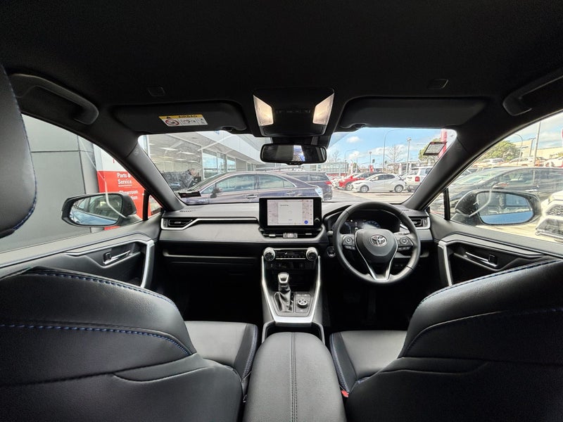 2025 Toyota RAV4 XSE 2.5 HYBRID POPULAR SUV image 2