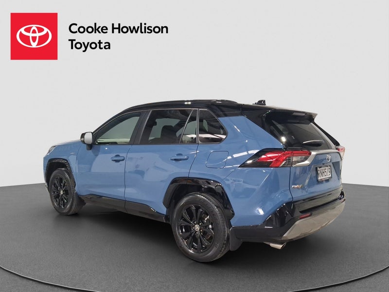 2025 Toyota RAV4 XSE 2.5L Hybrid AWD image 5
