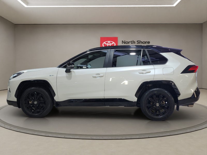 2025 Toyota RAV4 XSE 2.5L Hybrid AWD SUV image 4