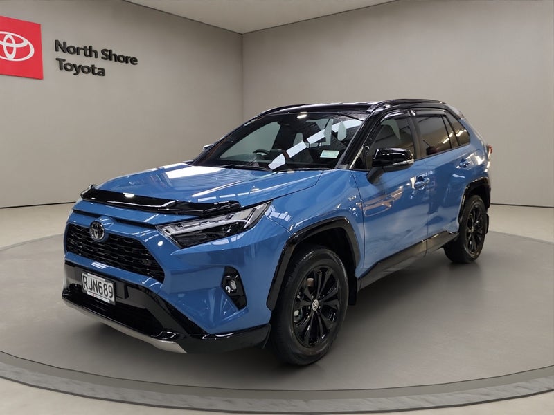 2025 Toyota RAV4 XSE 2.5L Hybrid AWD SUV image 3