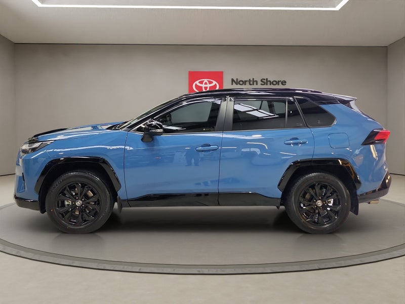2025 Toyota RAV4 XSE 2.5L Hybrid AWD SUV image 4