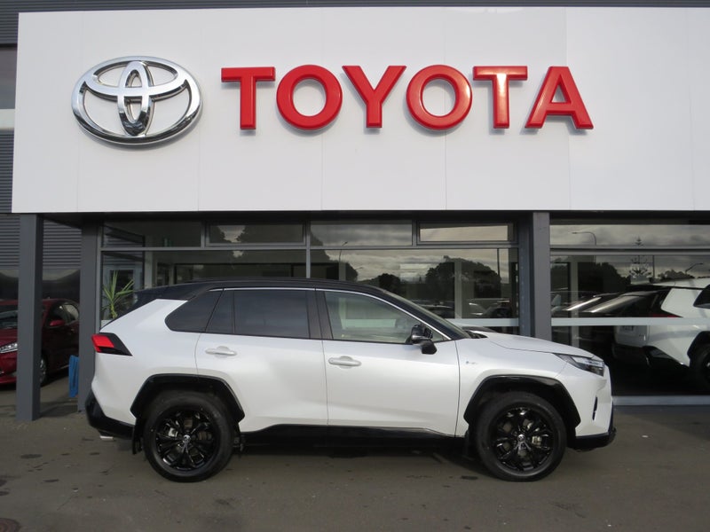 2025 Toyota RAV4 XSE 2.5P HV image 4