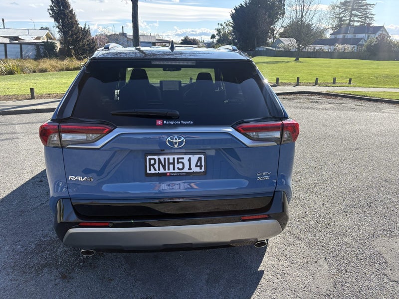 2025 Toyota RAV4 XSE 2.5P HV ECVT AWD SUV/5D/5S image 4