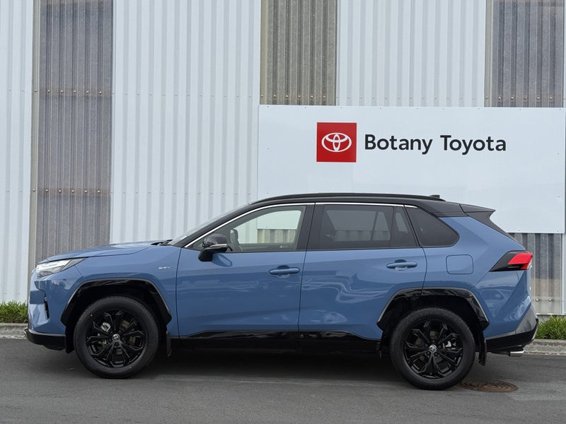 2025 Toyota RAV4 XSE 2.5P HV ECVT AWD SUV/5D/5S image 4