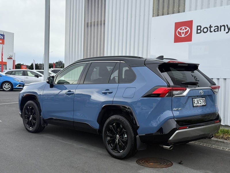 2025 Toyota RAV4 XSE 2.5P HV ECVT AWD SUV/5D/5S image 5
