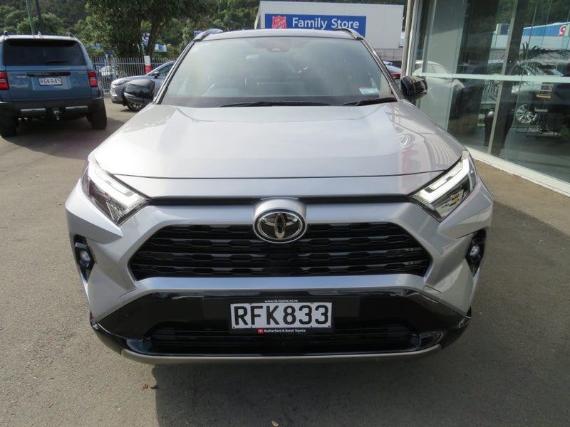 2025 Toyota RAV4 XSE 2.5P HV ECVT AWD SUV/5D/5S image 3