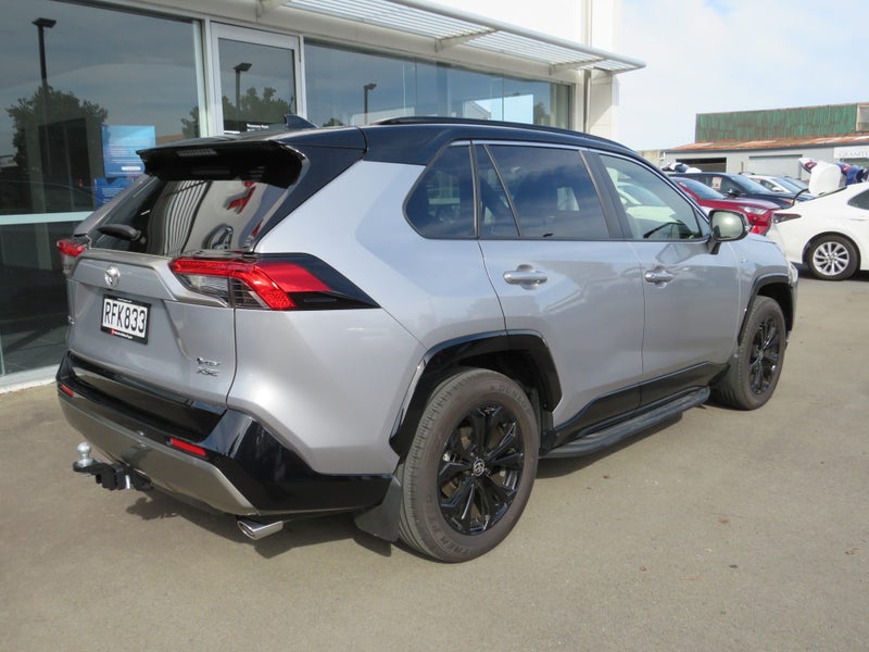 2025 Toyota RAV4 XSE 2.5P HV ECVT AWD SUV/5D/5S image 5