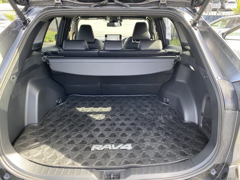 2025 Toyota RAV4 XSE 2.5P HV ECVT AWD SUV/5D/5S... image 4