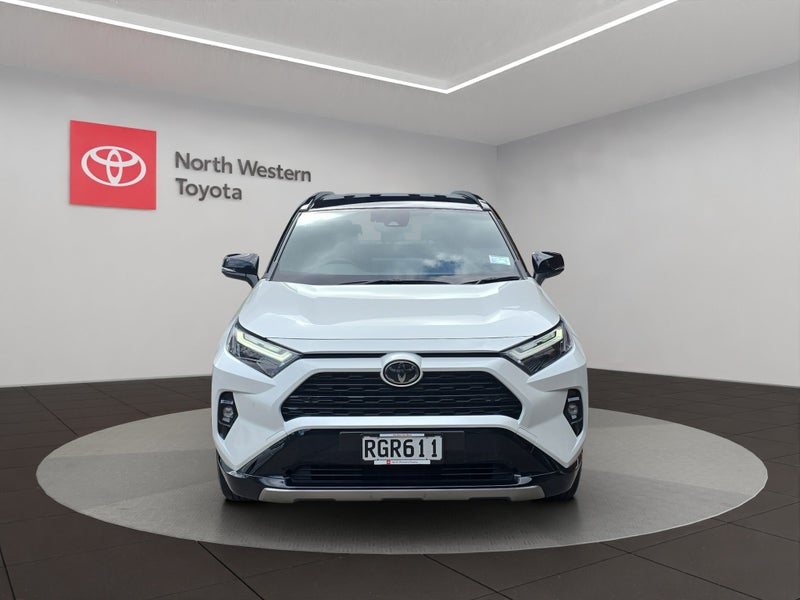 2025 Toyota RAV4 XSE 2.5P HV ECVT AWD SUV/5D/5S... image 2