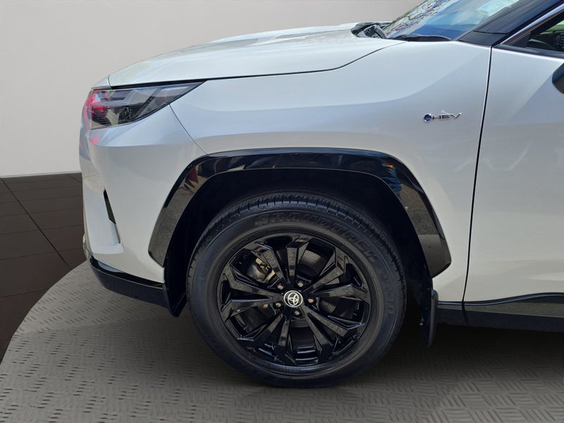 2025 Toyota RAV4 XSE 2.5P HV ECVT AWD SUV/5D/5S... image 5