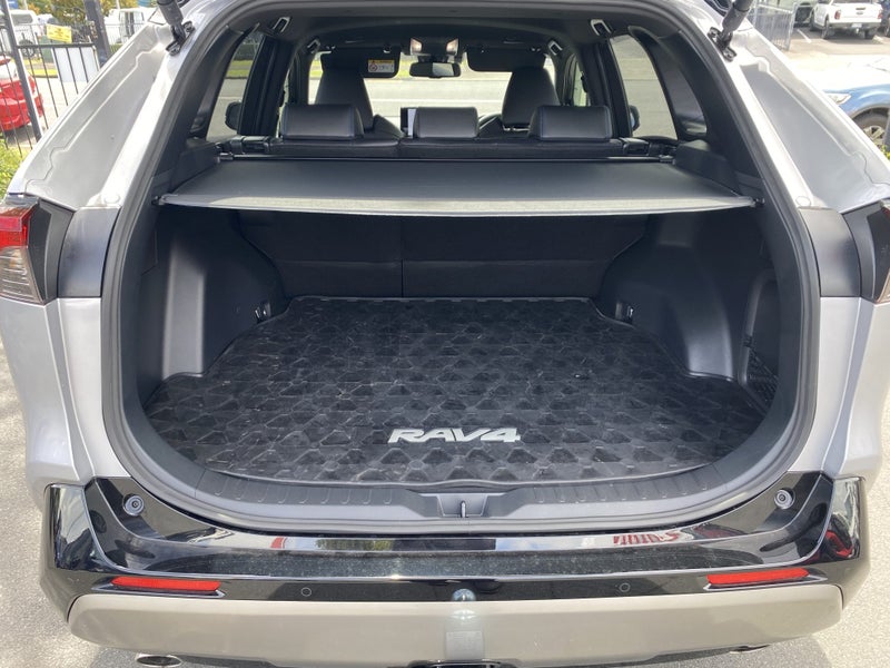 2025 Toyota RAV4 XSE 2.5P HV ECVT AWD SUV/5D/5S image 4