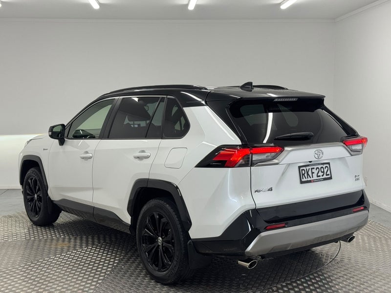 2025 Toyota RAV4 XSE 2.5P Hybrid AWD image 5