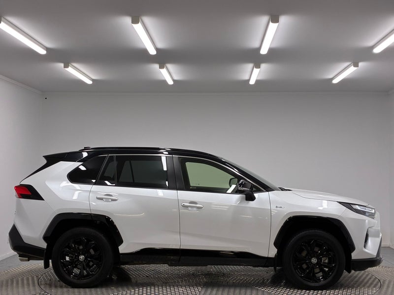 2025 Toyota RAV4 XSE 2.5P Hybrid AWD image 2