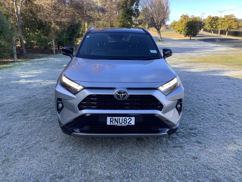 2025 Toyota RAV4 XSE 2.5P Hybrid Electric Vehic... image 3