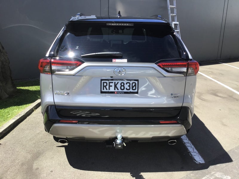 2025 Toyota RAV4 XSE 2.5P Hybrid NZ New image 3