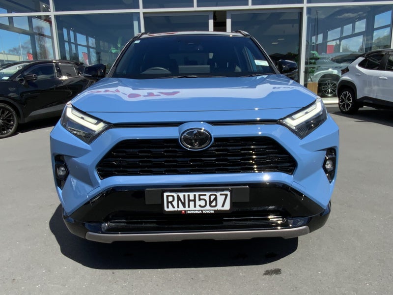 2025 Toyota RAV4 XSE - Great colour & Certified! image 2