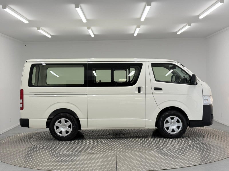 2025 Toyota Regius Ace 2.8D DX GL image 2