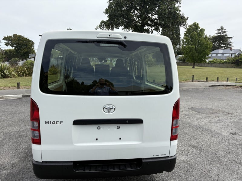 2025 Toyota Regius Ace 2.8D DX GL Package Van 4... image 4