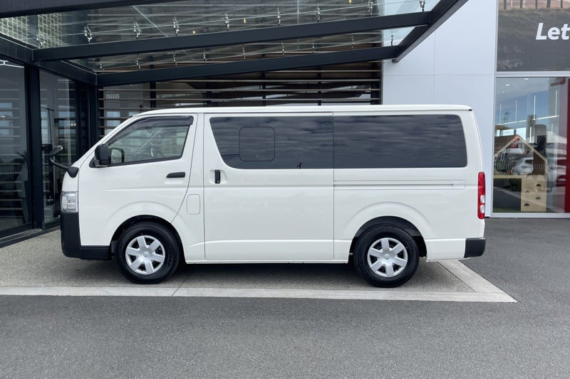 2025 Toyota Regius Ace DX GL 2.8 Turbo Diesel R... image 3