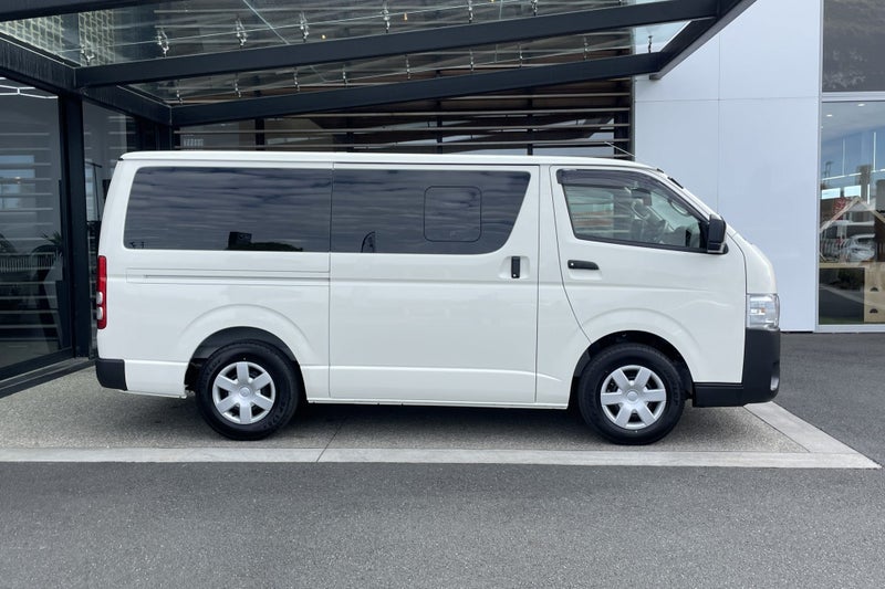 2025 Toyota Regius Ace DX GL 2.8 Turbo Diesel R... image 5