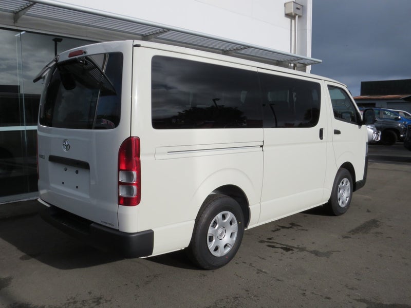 2025 Toyota Regius Hiace Reguis ACE image 5