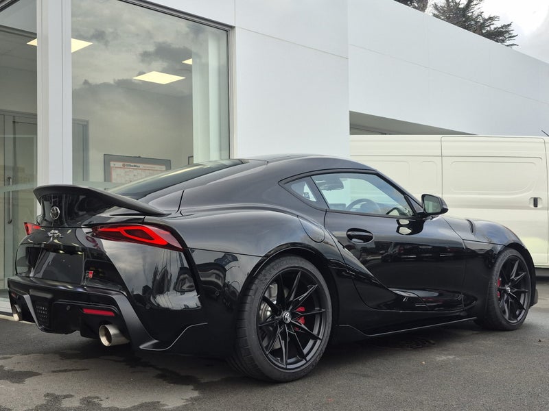 2025 Toyota Supra Track Edition 3.0PT RWD 6M image 3