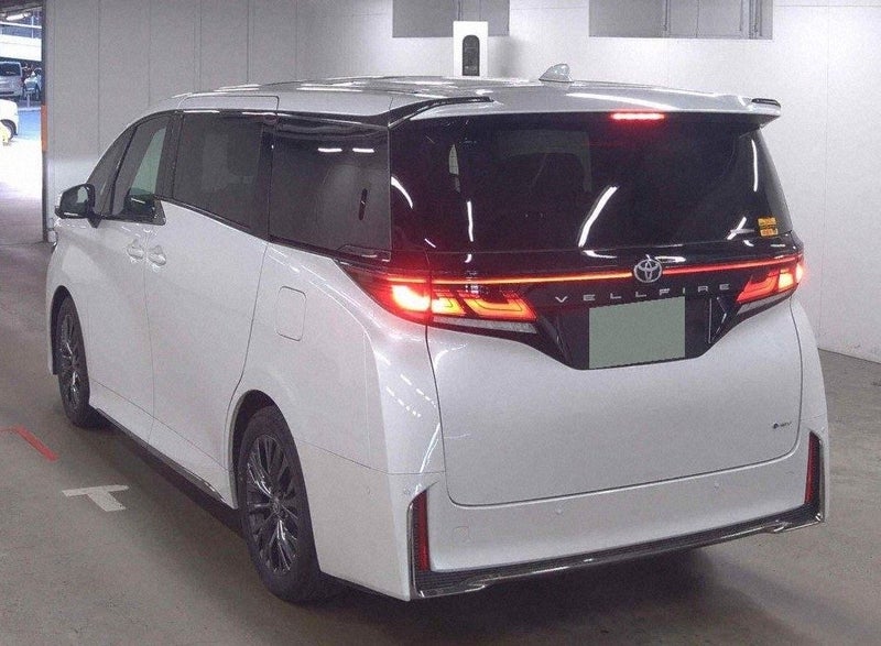 2025 Toyota Vellfire 2.5 Hybrid Z Premier 5 Dr... image 3