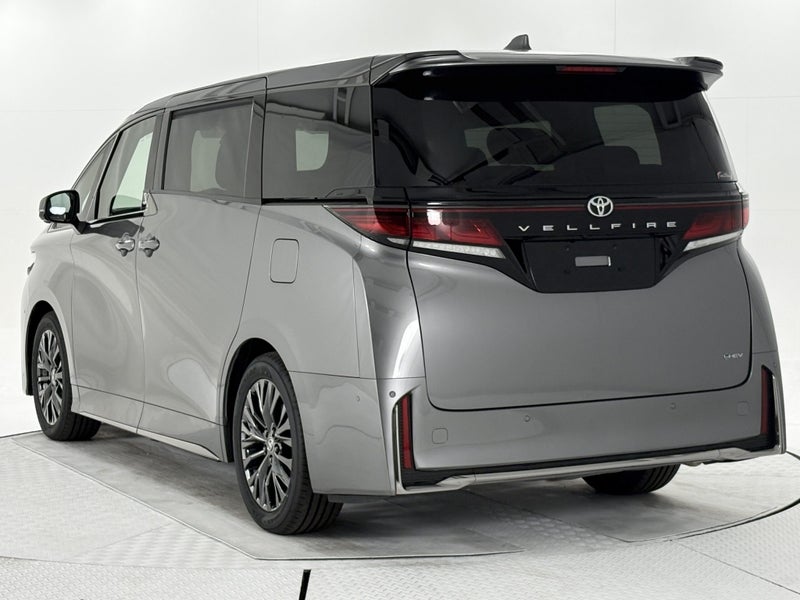 2025 Toyota Vellfire 2.5 Hybrid Z Premier image 4