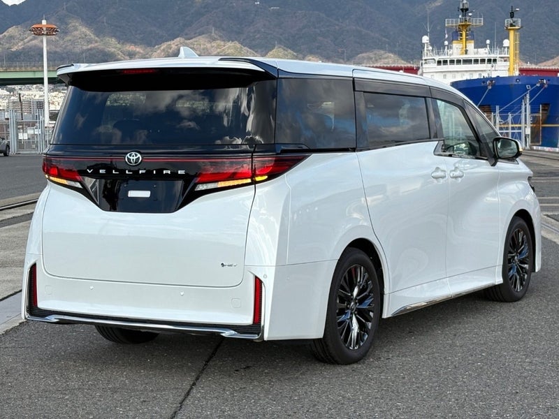 2025 Toyota Vellfire 2.5 Hybrid Z Premier image 2