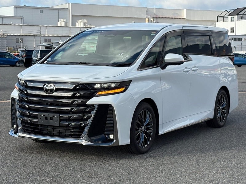 2025 Toyota Vellfire 2.5 Hybrid Z Premier image 3